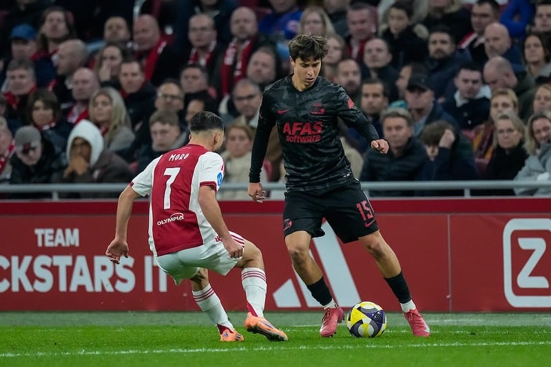 Su estadía en el club neerlandés no ha sido lo que espera, pero el exjugador de Chivas buscará tener más minutos en el terreno de juego. (IG Mateo Chávez)