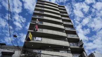 Un obrero cayó por el hueco de un ascensor en Rosario: ya son más de diez los accidentes laborales en lo que va del año