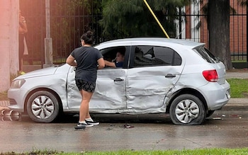 El Audi Q3 y el Volkswagen Gol Trend mostraron daños materiales tras la colisión, los vehículos fueron secuestrados