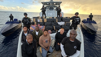 Marina Nacional decomisa 6.68 toneladas de cocaína valorada en 167 millones de USD y fija un récord en El Salvador