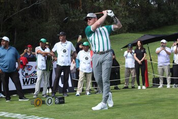 Canelo Álvarez presentó su cuarta