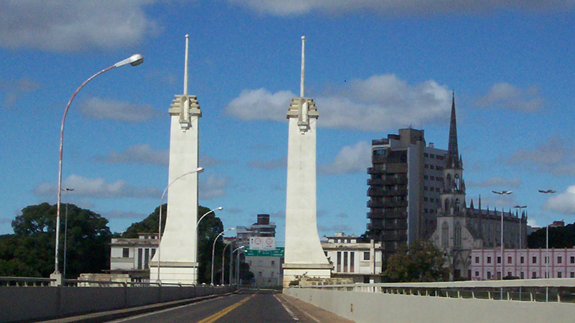 Paso fronterizo entre las ciudades Paso de los Libres y Uruguaiana