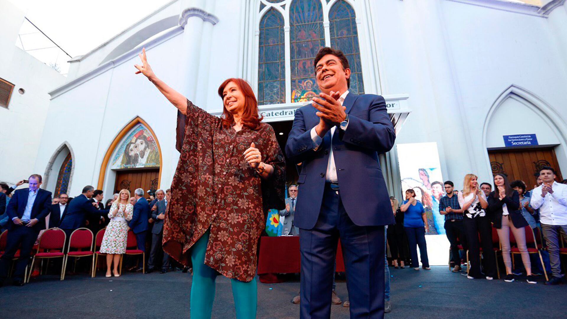 Cristina Kirchner junto a Fernando Espinoza, intendente de La Matanza