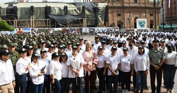 La gobernadora Dilian Francisca Toro