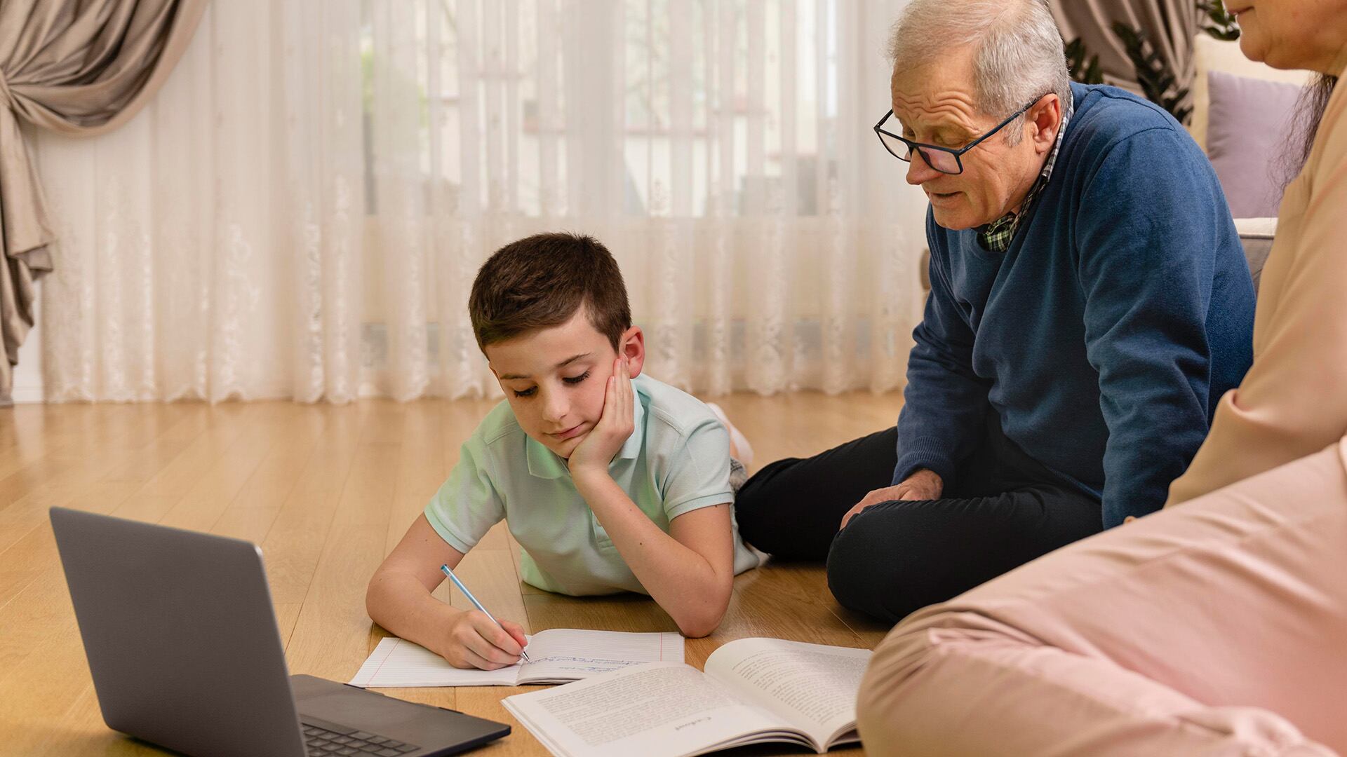 Estudios han evidenciado que una buena salud mental multiplica las posibilidades de un envejecimiento satisfactorio (Freepik)