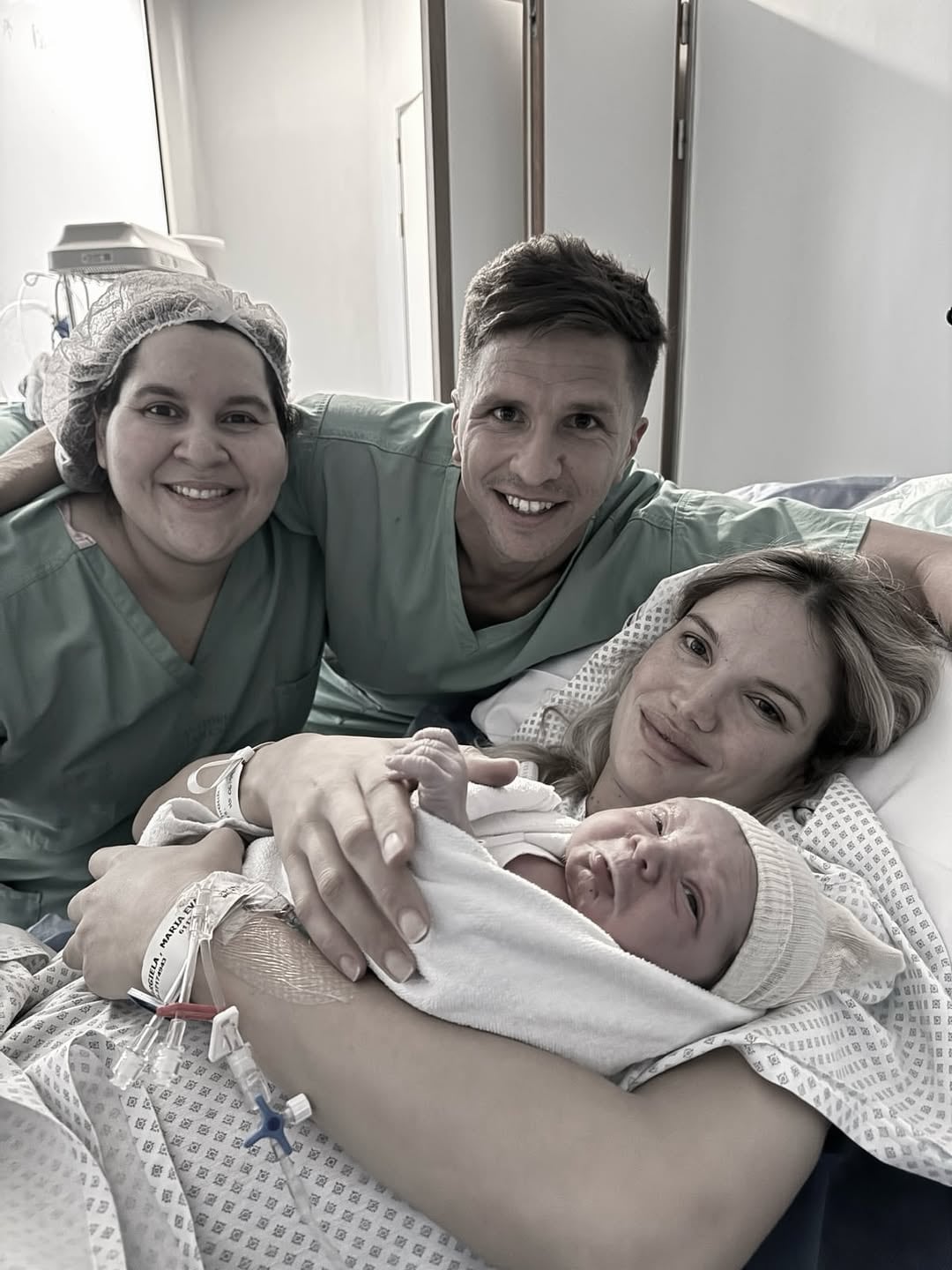 Eva Bargiela y Gianluca Simeone anunciaron el nacimiento de su hijo el 25 de octubre