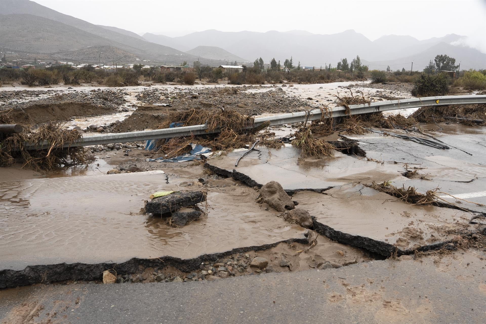 El temporal en Chile dejó 13 muertos, cuatro desaparecidos y graves daños en regiones como Coquimbo y Atacama (Europa Press)