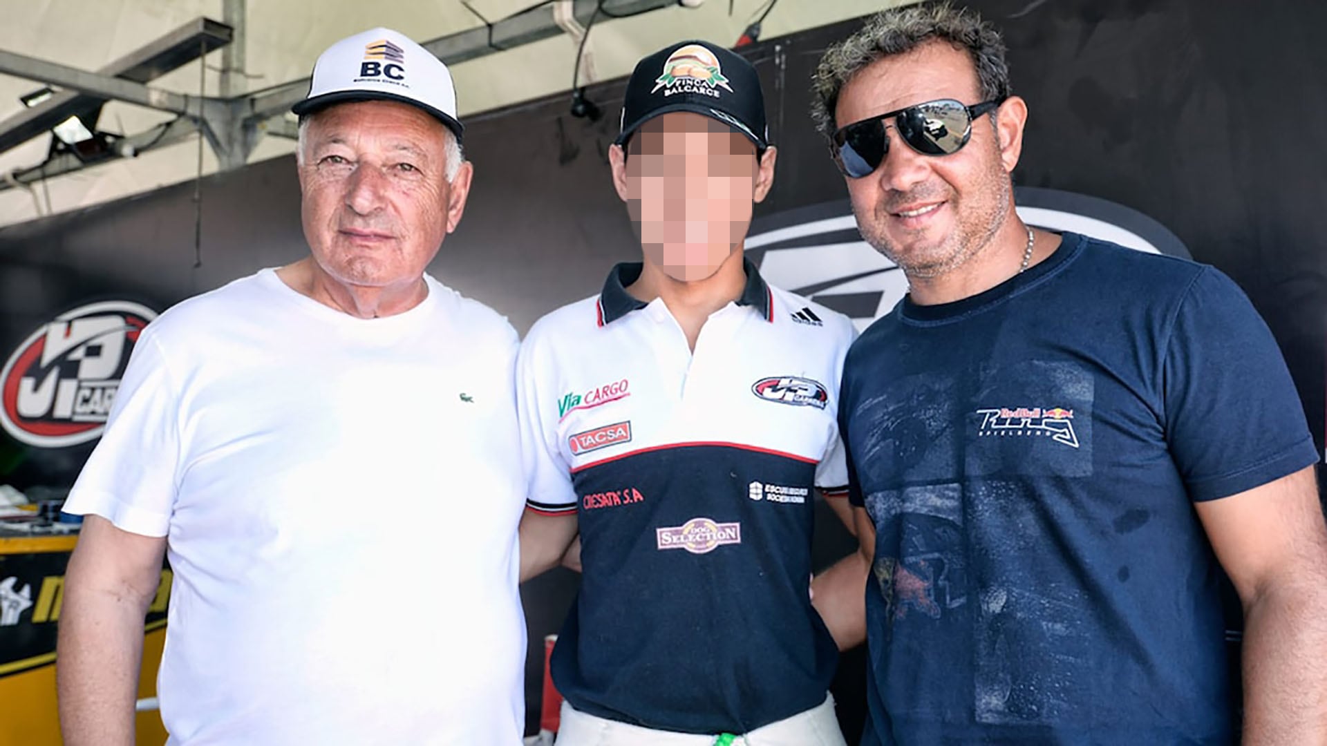 Ernesto Ciantini, junto a su nieto y su hijo, el ex corredor de TC,