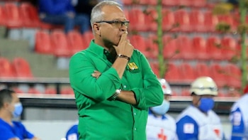 Óscar Upegui, séptimo entrenador destituido en el fútbol colombiano en tan solo siete fechas COLPRENSA