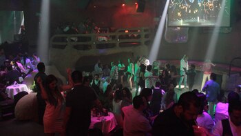 Reabren bares y centros nocturnos