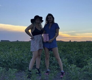 Estefanía Enzenhofer y María Lucila