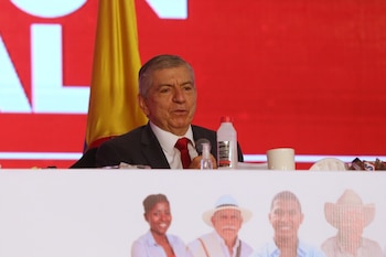 El expresidente colombiano César Gaviria fue el principal apuntado por parte de Losada luego de renunciar al Partido Liberal Colombiano - crédito archivo Colprensa / Camila Díaz