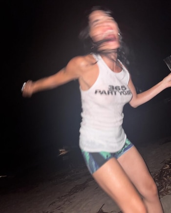 En clave casual, apareció una