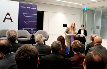 La funcionaria nacional expuso sobre