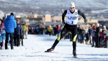 U.S. Chooses Flagbearer; King Out