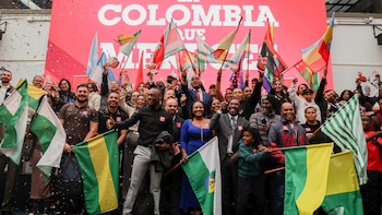 Luis Gilberto Murillo oficializó su