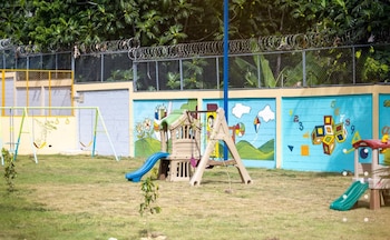 El Ministerio de Educación vinculó la apertura de la Escuela Básica Minerva Mirabal con el inicio del año escolar 2026-2027 previsto para el 24 de agosto. (Foto cortesía Presidencia de la República Dominicana)