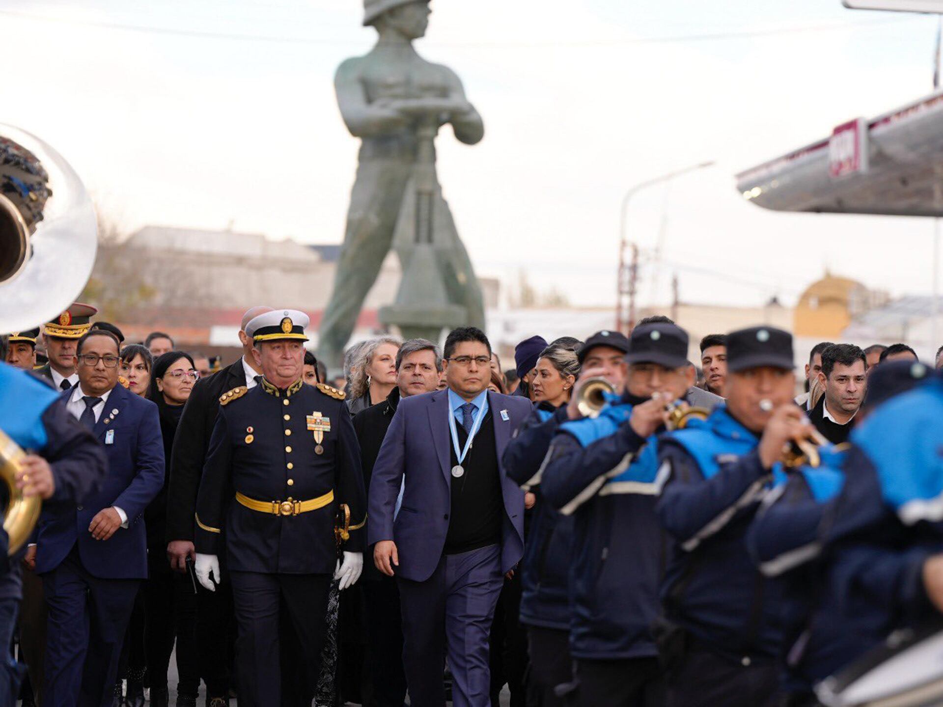 El proyecto impulsado por el gobernador enfrenta resistencia de sectores judiciales y del kirchnerismo