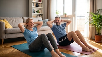 Cinco ejercicios para endurecer el abdomen después de los 40