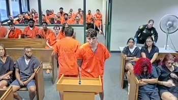 Juez fija fianza de USD 250 al costarricense Julián Valverde, pero ordena que permanezca detenido hasta ser entregado a ICE