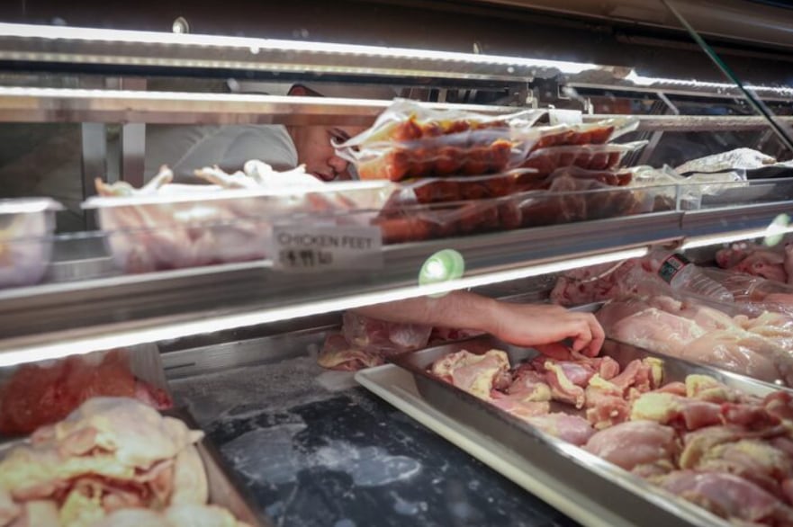 Las proyecciones oficiales anticipan el mayor ajuste anual en el valor de la carne en la última década (Reuters)
