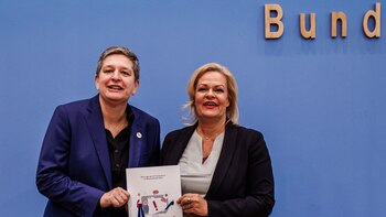 Berlín anuncia prohibición "completa" de