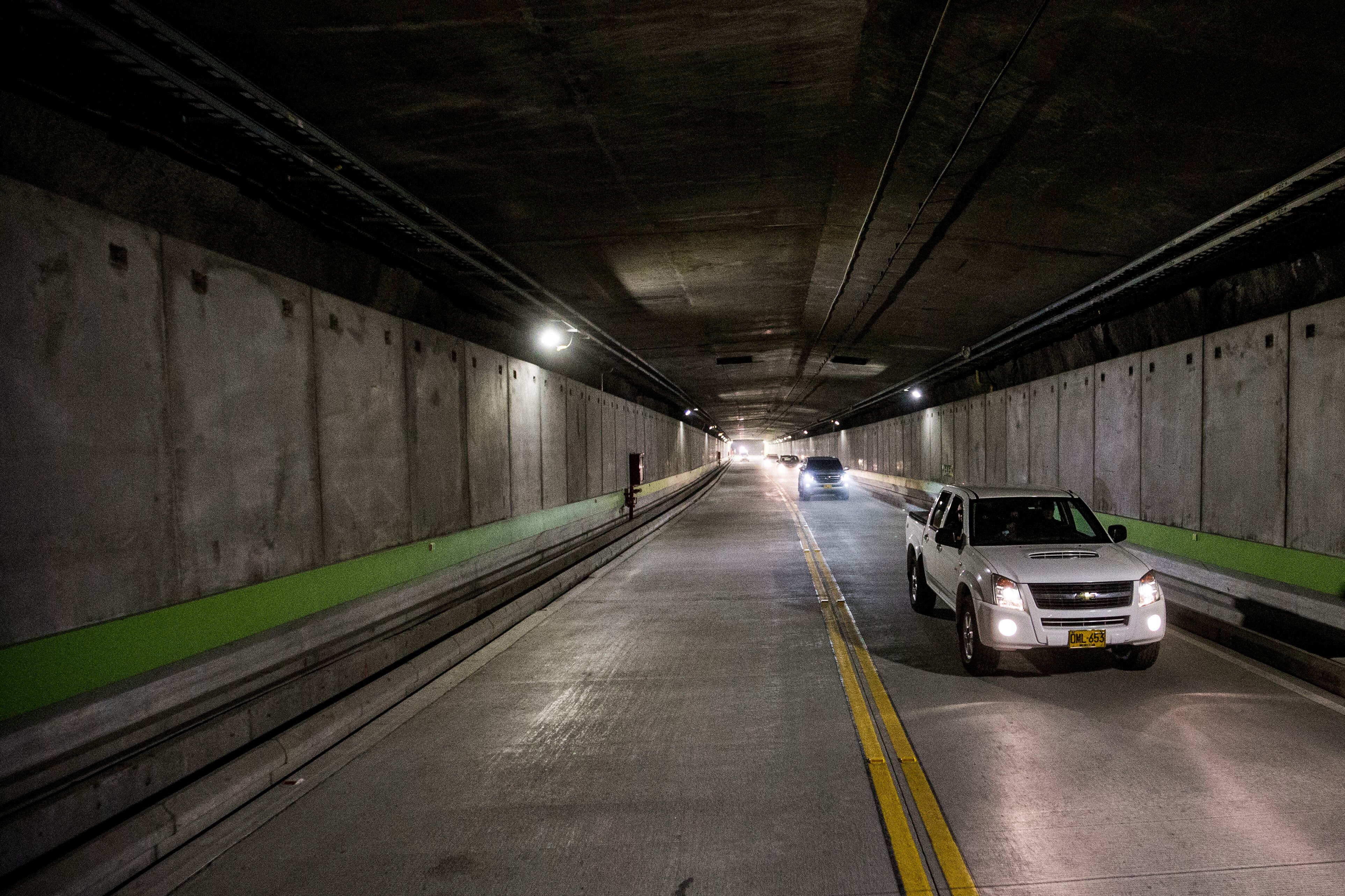 Cierres nocturnos en el Túnel de Oriente por mantenimiento - crédito Colprensa