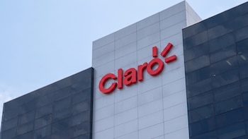 Dueña de Claro absorbe a Wow en Perú: acuerda adquisición del operador con más de 500.000 clientes