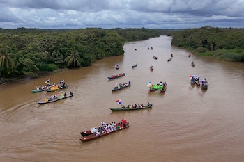 Algunos moradores de comunidades de