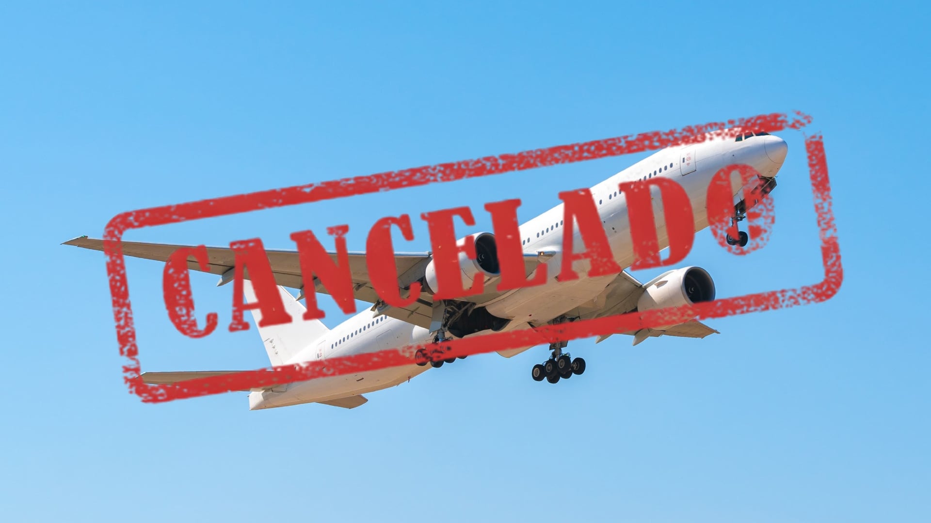 Desde poco después de las cuatro de la tarde se reportaron las primeras suspensiones de vuelos en el trayecto entre Lima y Arequipa. Foto: composición Infobae Perú/Aviation Group