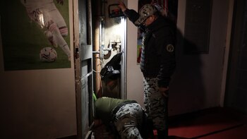 INPE incauta 18 celulares, droga