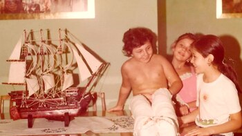 Claudia, con las dos piernas