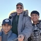 De soltero sin hijos a papá de tres adolescentes que eran como hermanos en un hogar: “Esta familia es la que elijo todos los días”