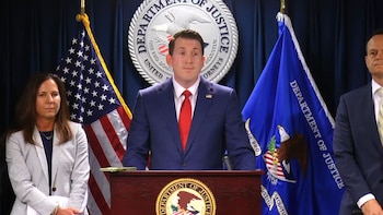 Massachusetts: acusan a 11 inmigrantes ilegales y 4 ciudadanos por fraude de beneficios sociales