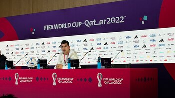 Hirving Lozano en conferencia de