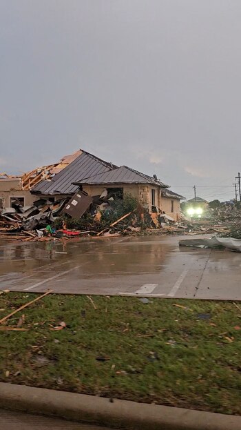 Más de 60,000 clientes quedaron