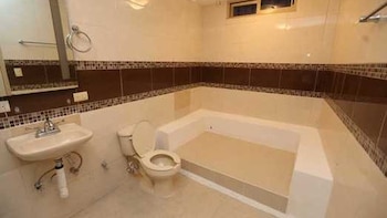 Ambos pudieron escapar antes de