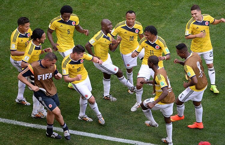 Juan Guillermo Cuadrado creó una sociedad futbolística importante con James Rodríguez durante el Mundial 2024. Fue el máximo asistidor del equipo nacional en ese torneo - crédito @CONMEBOL/X