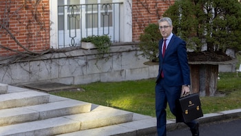 El ministro de Hacienda afirma que detrás de los 22 millones de afiliados está el "esfuerzo" de toda España