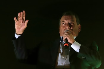 Fotografía de archivo, tomada el pasado 9 de abril, en la que se registró al exministro y excandidado a la Presidencia de Perú por el Partido del Buen Gobierno, Jorge Nieto Montesinos, durante un acto proselitista, en Lima (Perú). EFE/Sebastián Blanco