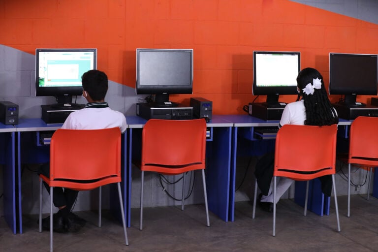 Procuraduría de la niñez y adolescencia, lanza campaña No caigas en las redes. (fotografía: PGN de Guatemala)