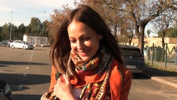 Eva González se mantiene al