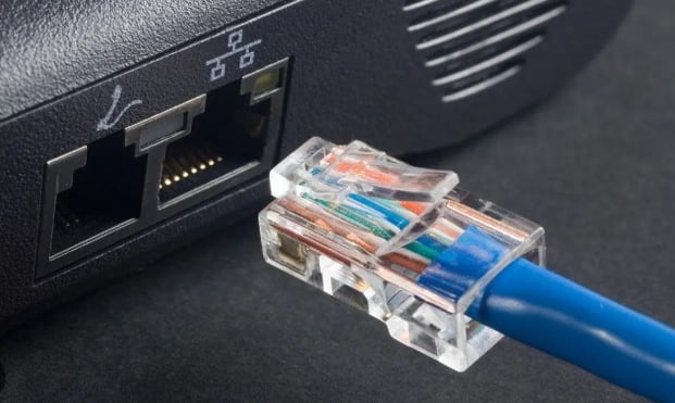 Donde el cable sí marca una diferencia consistente es en la estabilidad.