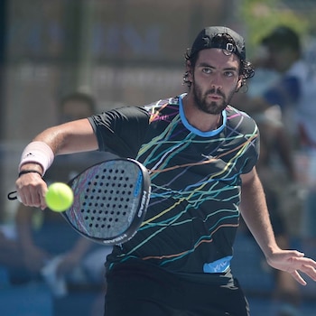 Simón Charaf Jones es tenista