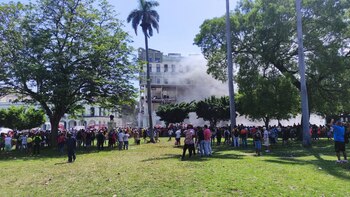 Equipos de emergencia, bomberos y