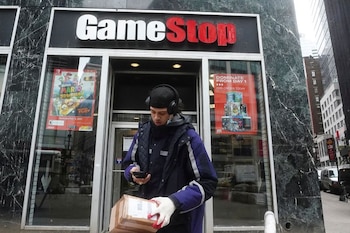 Fuerte caída de las acciones de GameStop antes de la apertura del mercado