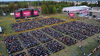 Sancor Seguros celebró sus 80 años con un espectáculo multitudinario y un impactante show de drones en Sunchales