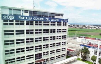 Efectivos de la Policía Investigadora