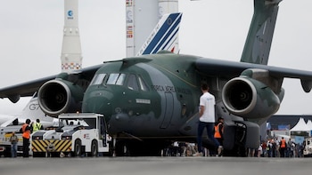 Embraer y Anduril convertirán al C-390 en un avión capaz de lanzar misiles de crucero