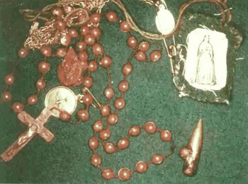 Rosario que portaba en el